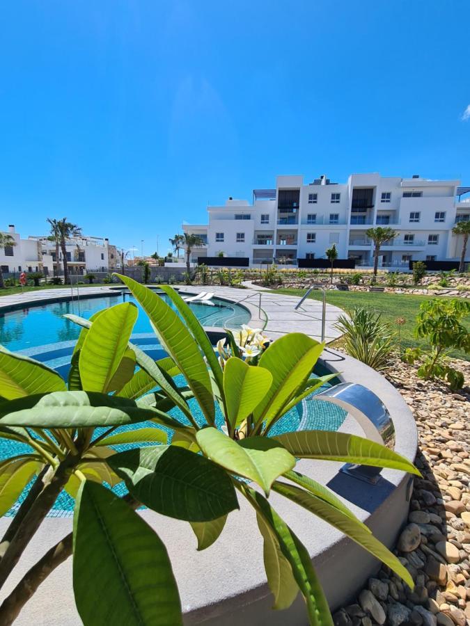 Residence Bali Torrevieja Kültér fotó
