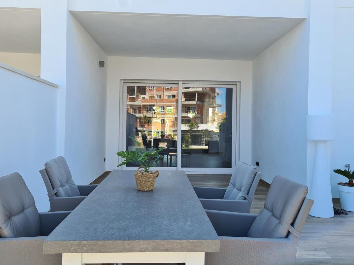 Residence Bali Torrevieja Kültér fotó